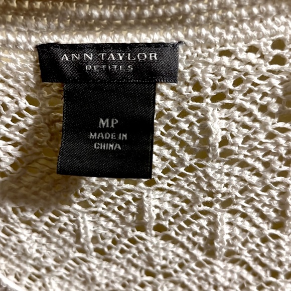 Ann Taylor White crochet knit style top - Picture 2 of 4